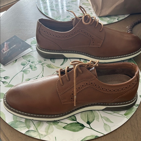 Men's Brown Dress Shoes - Picture 3 of 8